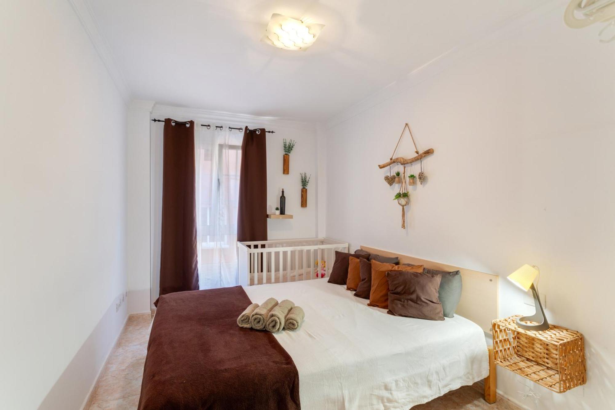 Attaday Home Holidays Інхеніо Екстер'єр фото